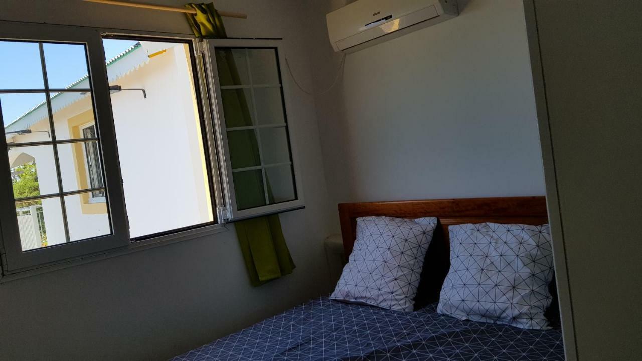 Вилла Planete Bleue Habitation Mes Desirs Beaurenom Экстерьер фото