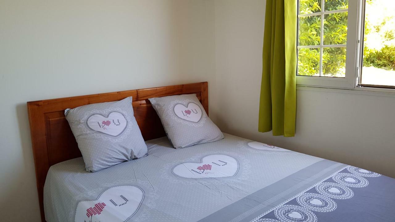 Вилла Planete Bleue Habitation Mes Desirs Beaurenom Экстерьер фото