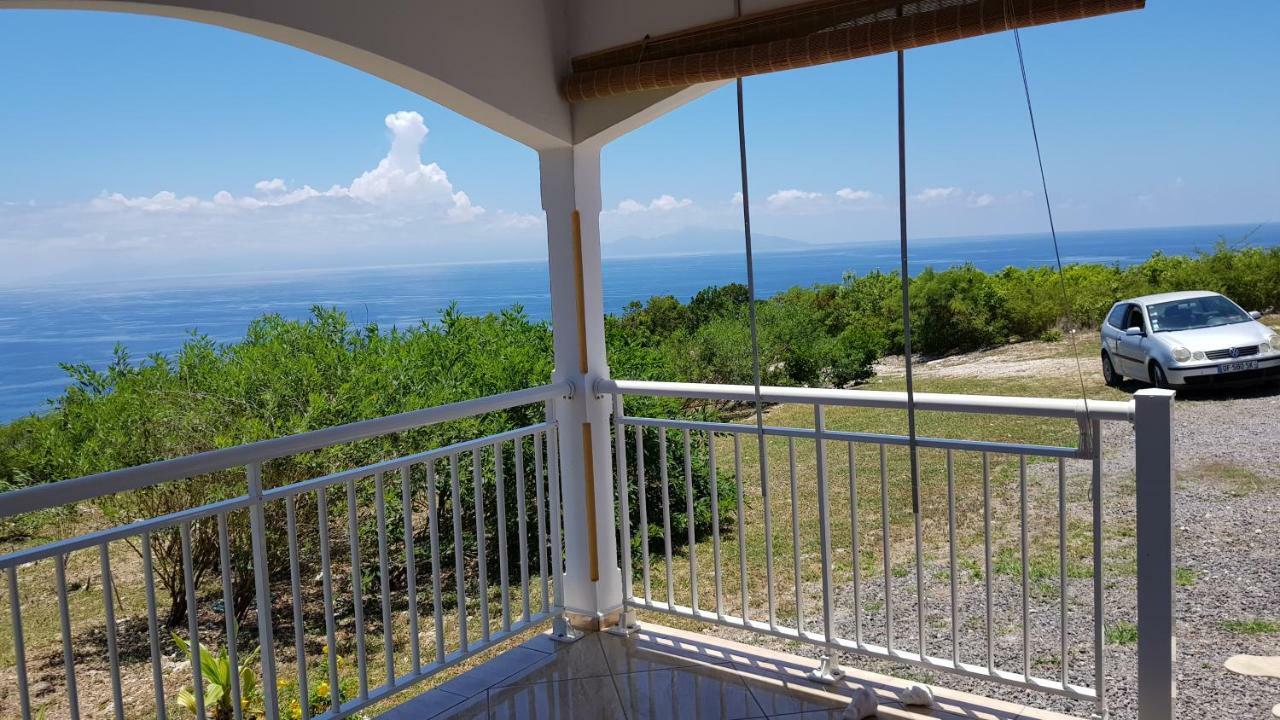 Вилла Planete Bleue Habitation Mes Desirs Beaurenom Экстерьер фото